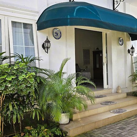 Hotel Surokarsan 9 House Jogyakarta Zewnętrze zdjęcie