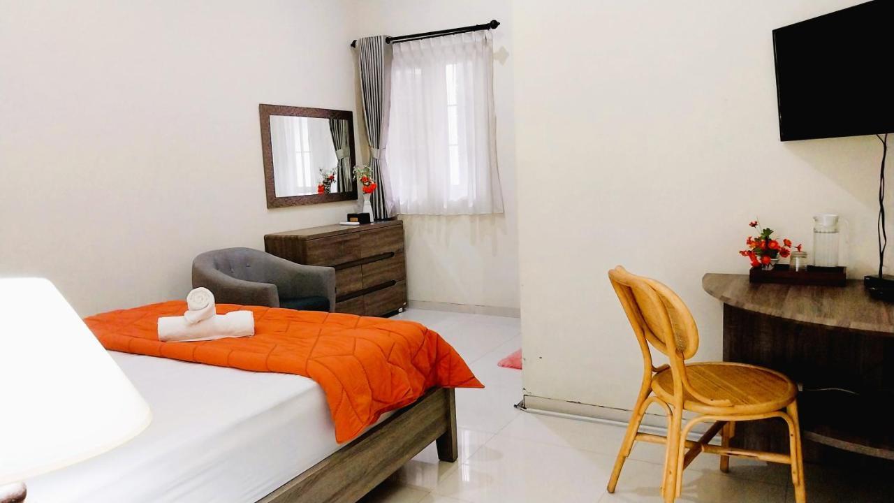 Hotel Surokarsan 9 House Jogyakarta Zewnętrze zdjęcie