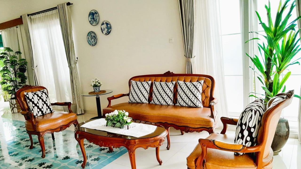 Hotel Surokarsan 9 House Jogyakarta Zewnętrze zdjęcie