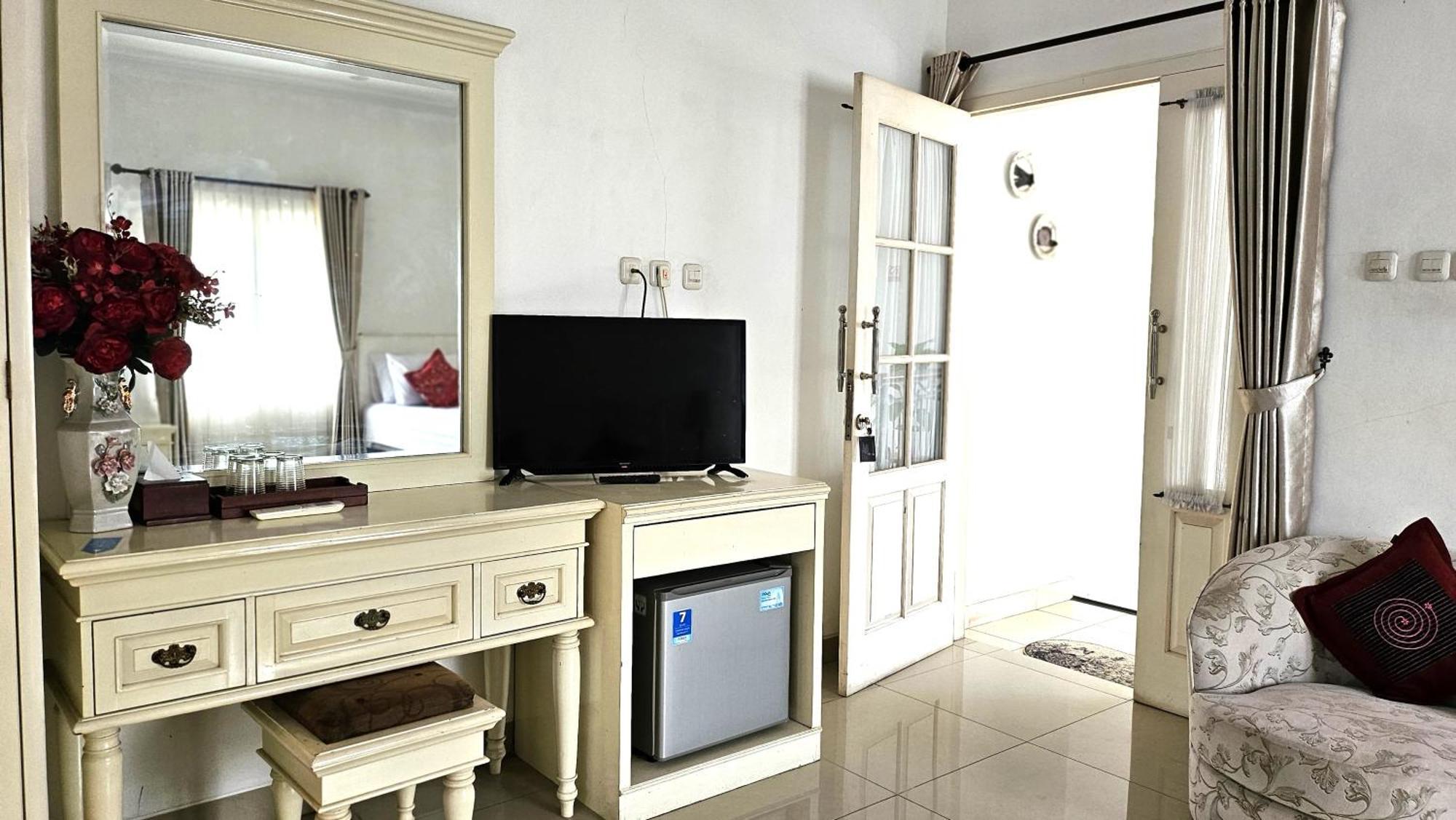 Hotel Surokarsan 9 House Jogyakarta Zewnętrze zdjęcie
