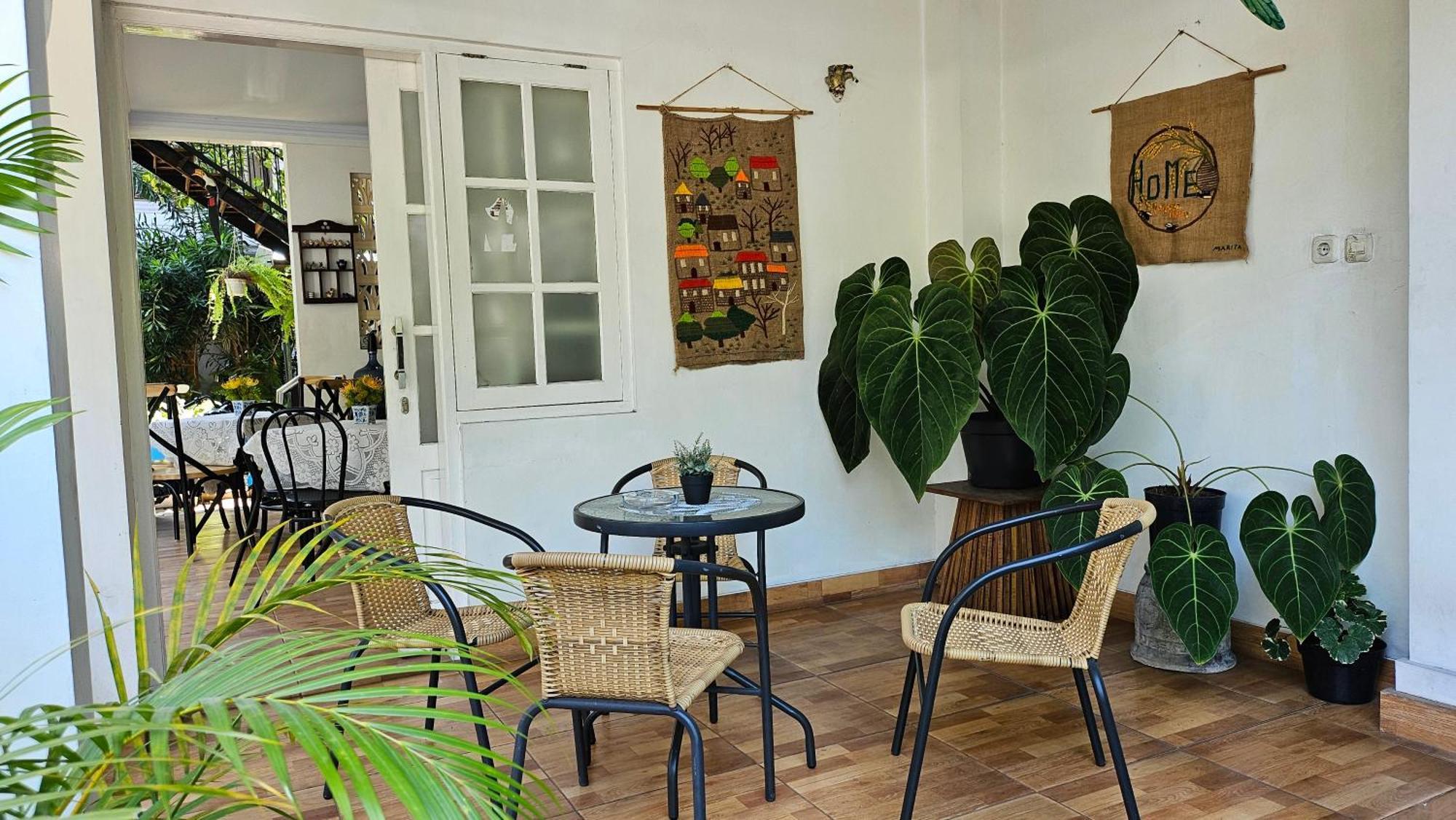 Hotel Surokarsan 9 House Jogyakarta Zewnętrze zdjęcie