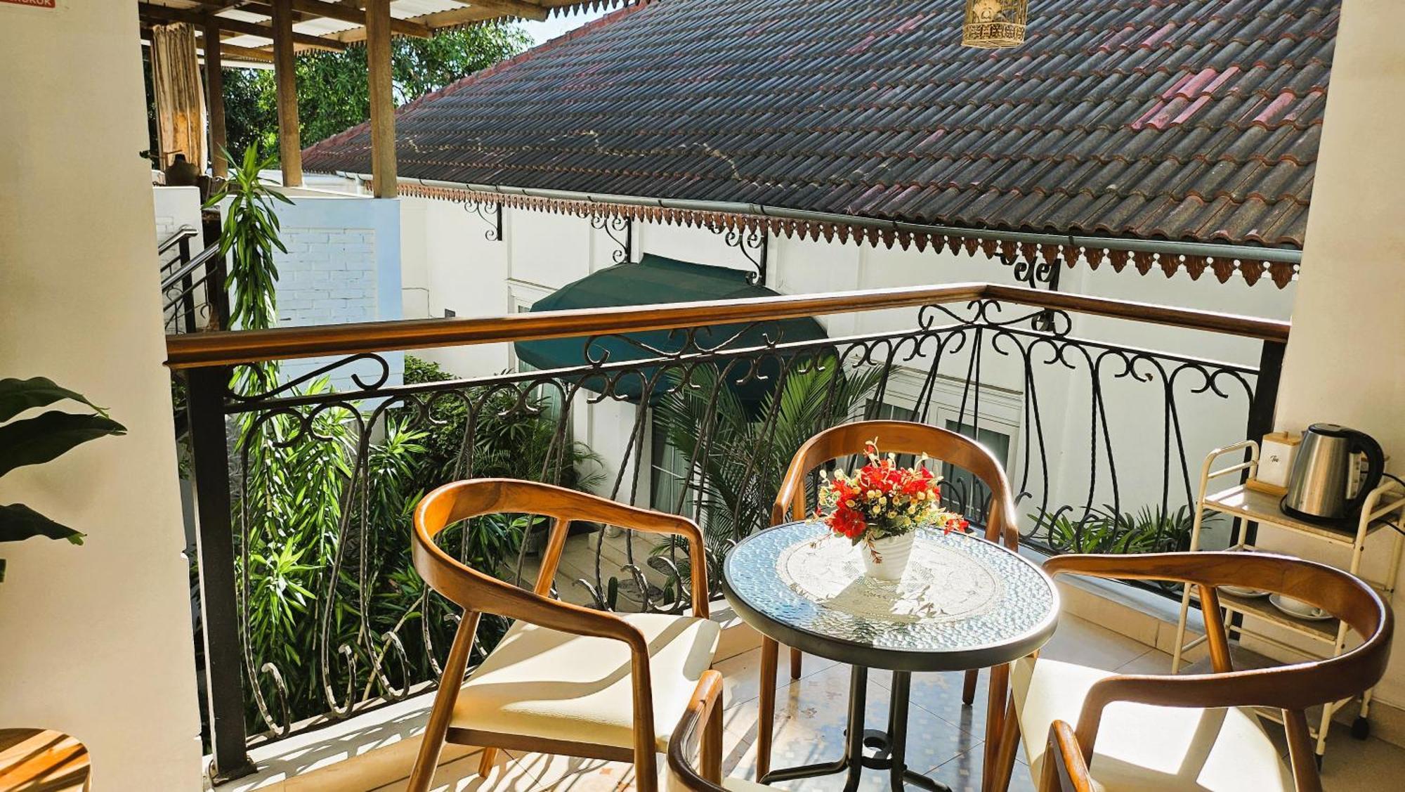 Hotel Surokarsan 9 House Jogyakarta Zewnętrze zdjęcie