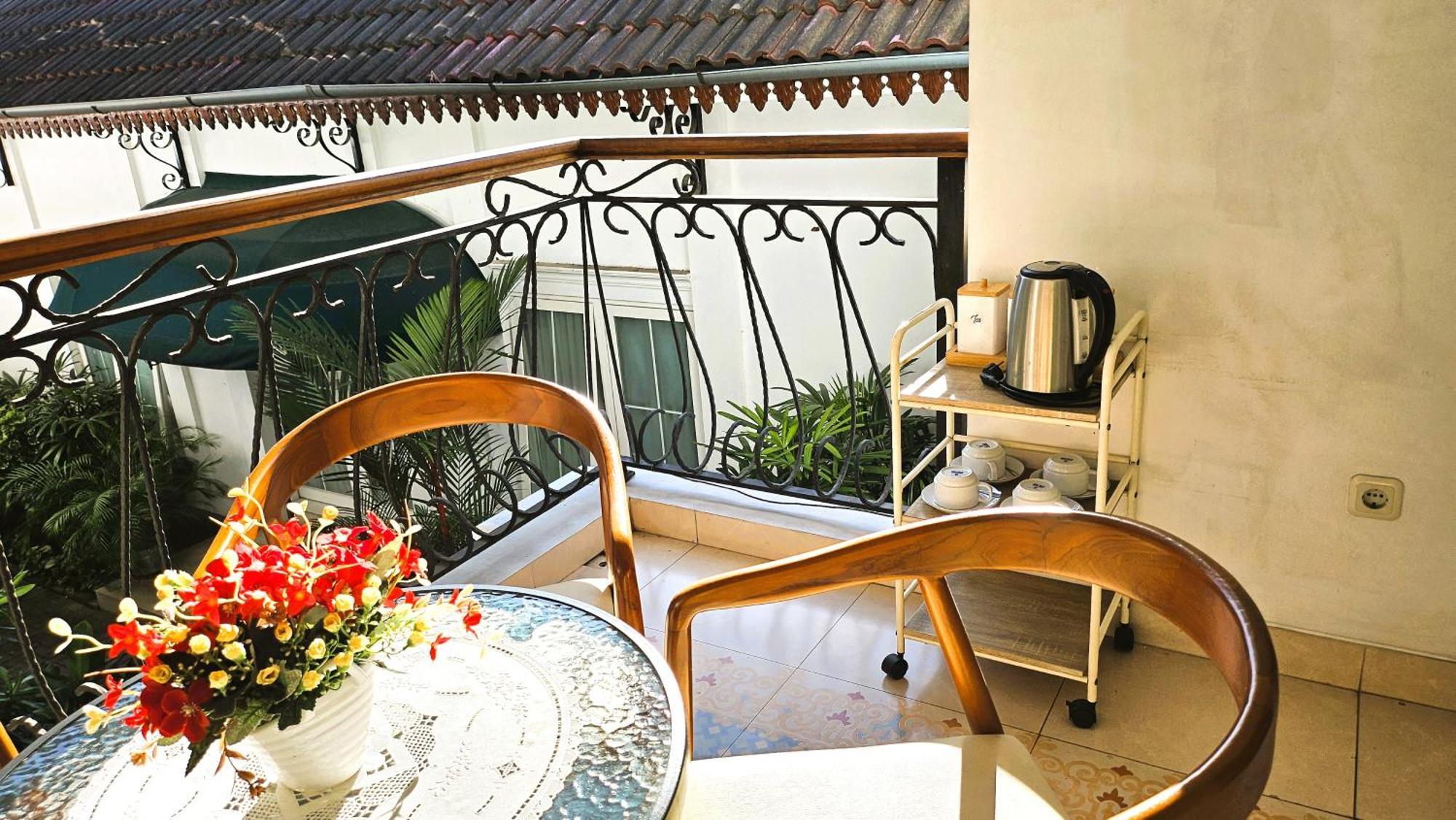 Hotel Surokarsan 9 House Jogyakarta Zewnętrze zdjęcie