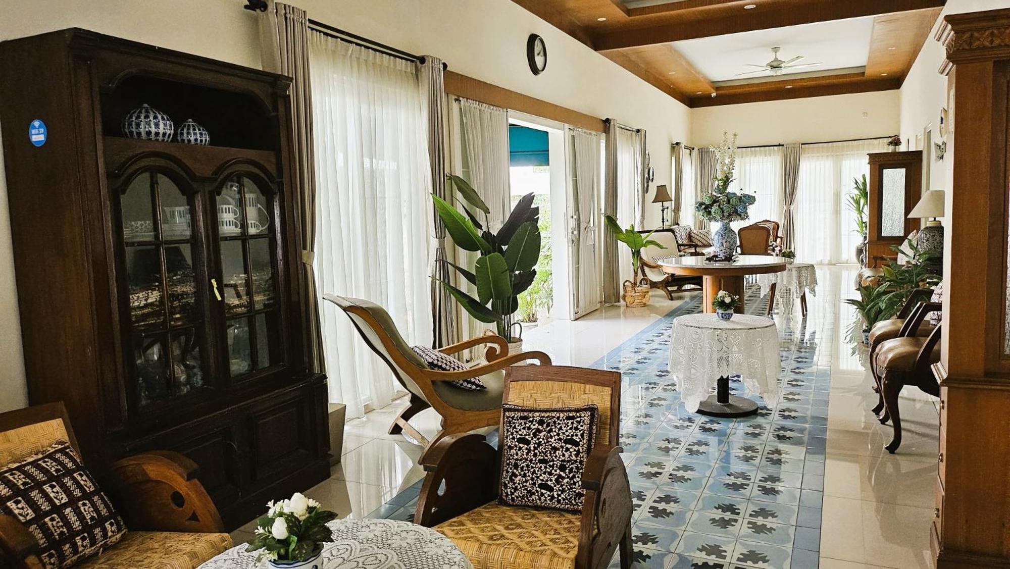 Hotel Surokarsan 9 House Jogyakarta Zewnętrze zdjęcie