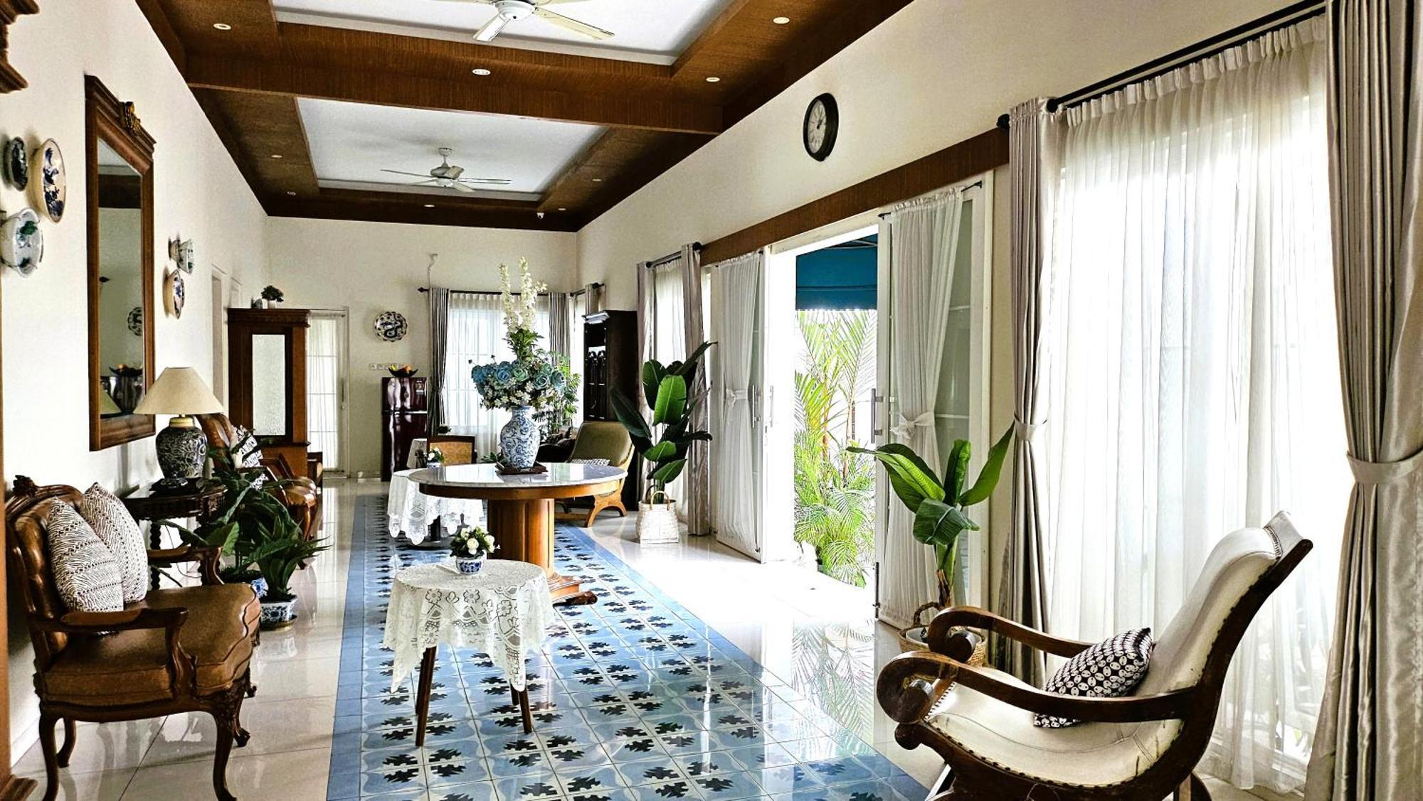 Hotel Surokarsan 9 House Jogyakarta Zewnętrze zdjęcie