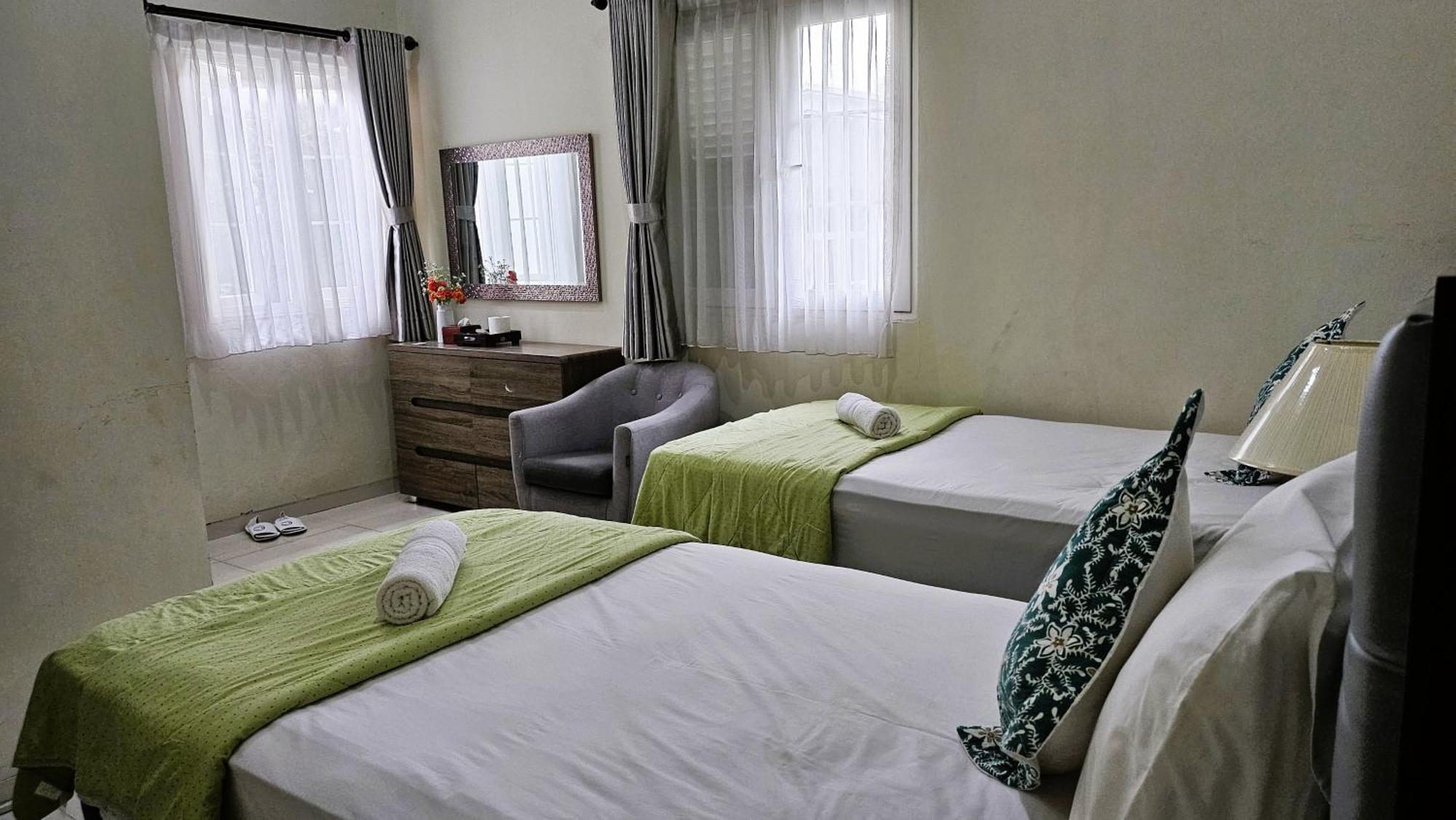 Hotel Surokarsan 9 House Jogyakarta Zewnętrze zdjęcie